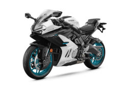 CFMOTO 675SR-R