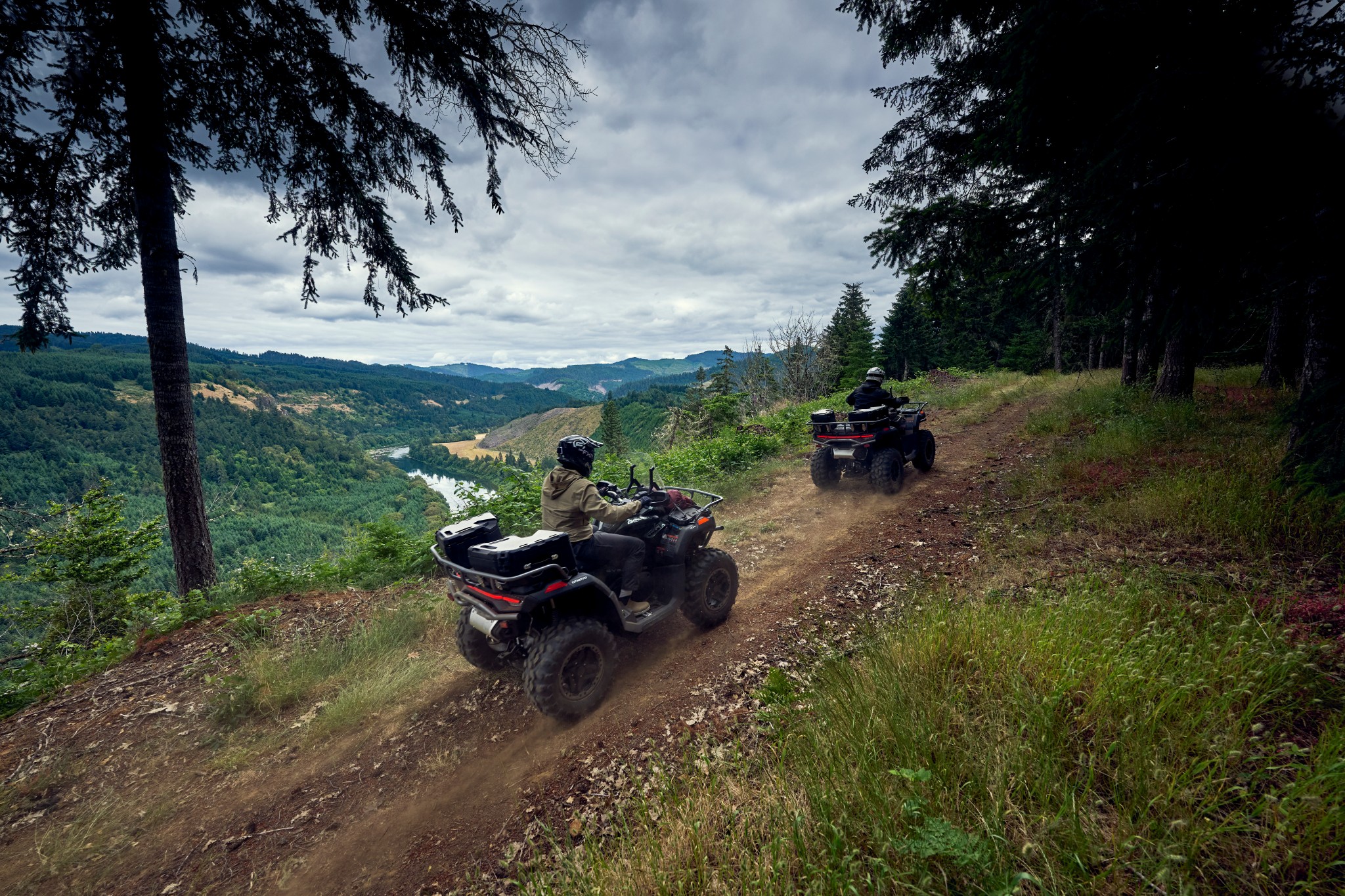 CFORCE 1000 OVERLAND_Action (3)