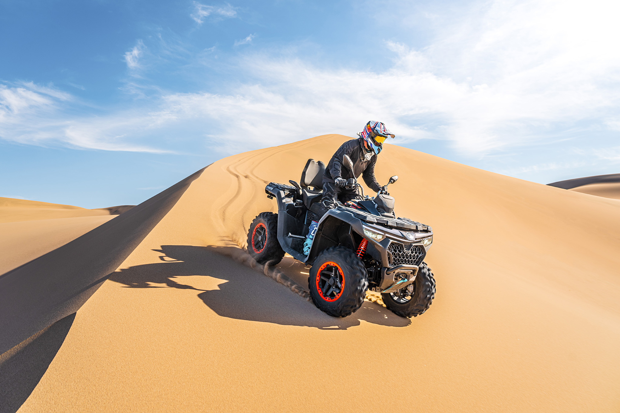 CFORCE 1000 TOURING action 2