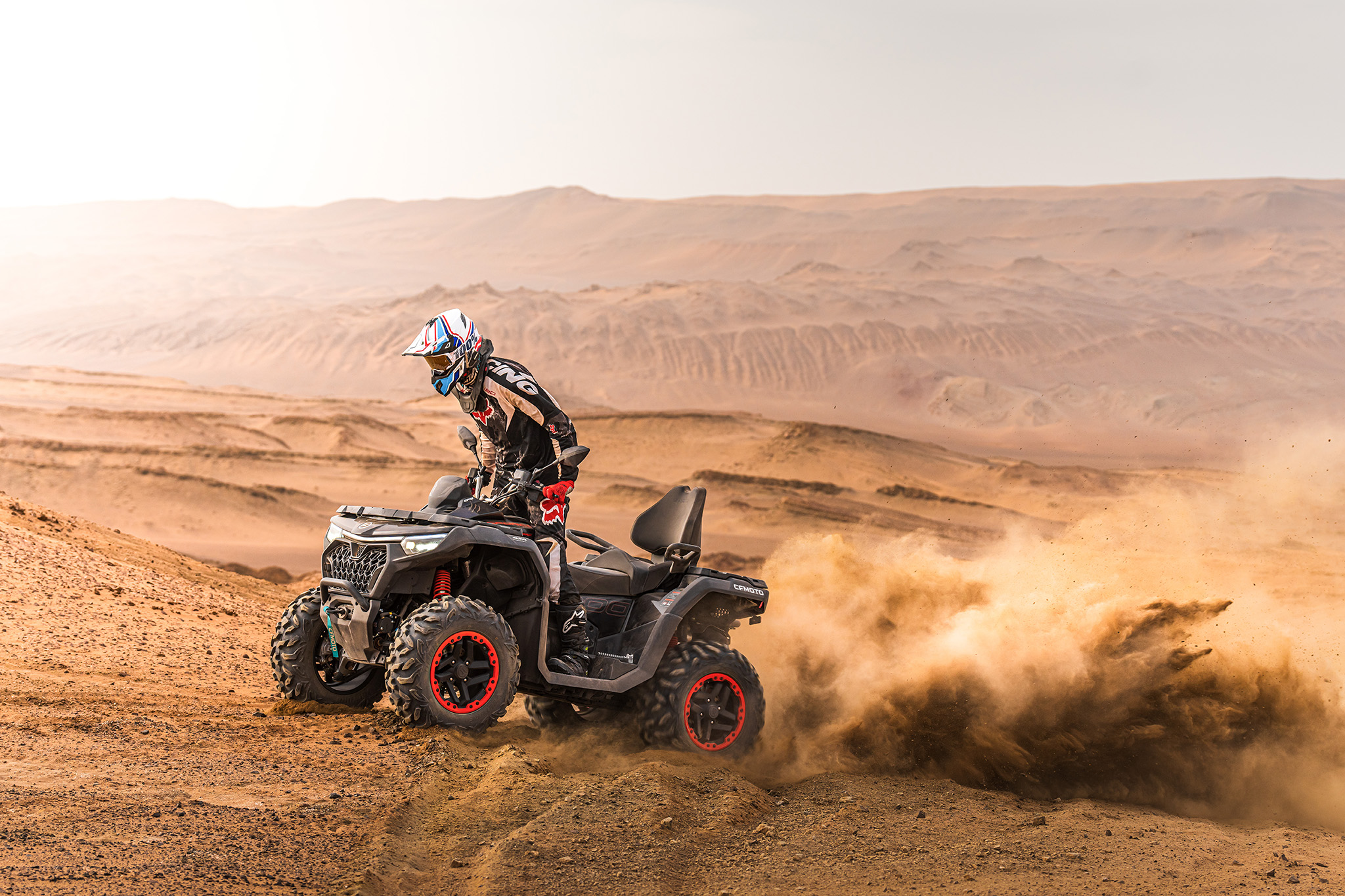 CFORCE 1000 TOURING action 3
