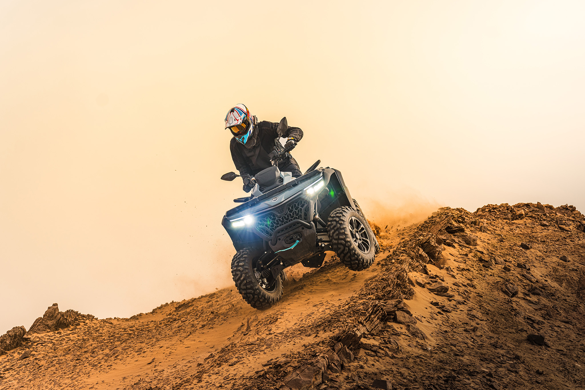 CFORCE 850 TOURING action